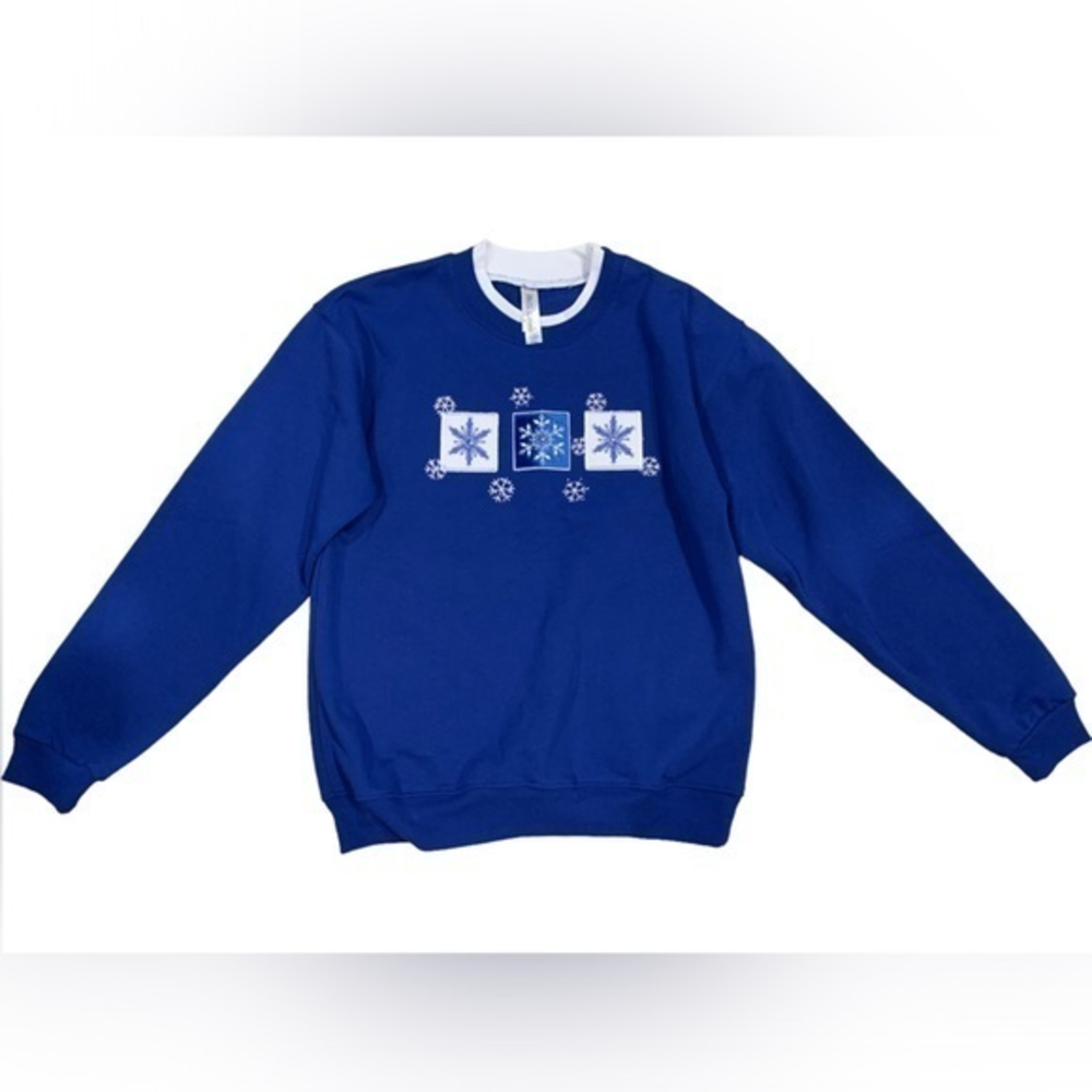 Endless Designs Snowflake/Winter Sweatshirt‎ Size Small